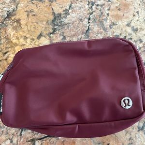 New with tags Lululemon everywhere belt bag